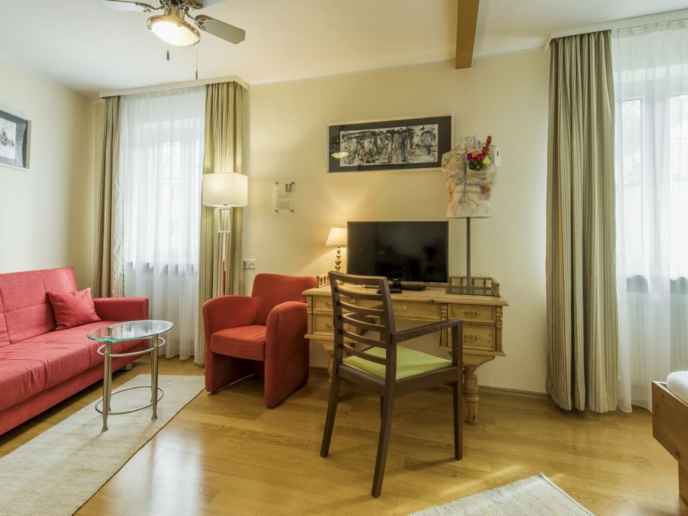 Single room 1 Marion Mack - Heartbeat of my lover