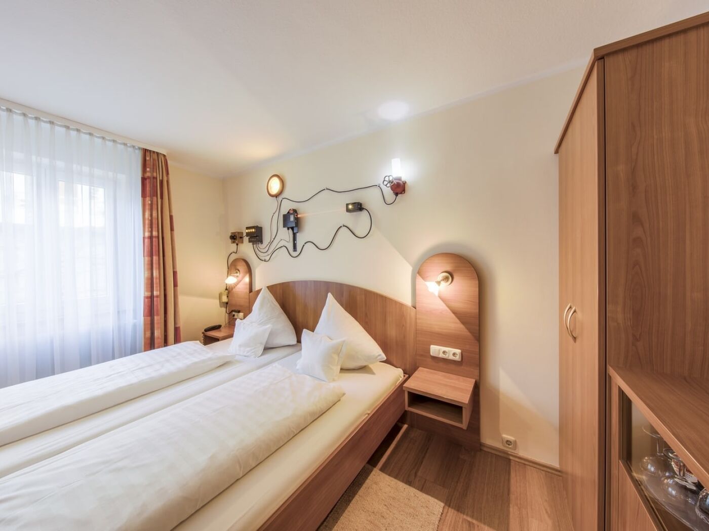 Doppelzimmer 1 Stefan Stock - Maschinenraum - Schlafbereich