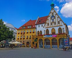 Luft-Kunst-Liebe 2 Das Amberger Rathaus