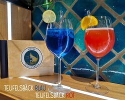 Summer in the city 2 Willkommenscocktails Teufelsbäck Red und Blue