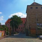 landratsamt-kurfuerstliches-schloss-in-amberg-vordereingang