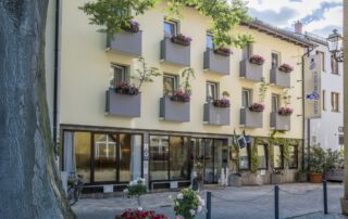 Das Hotel Brunner tagsüber von außen