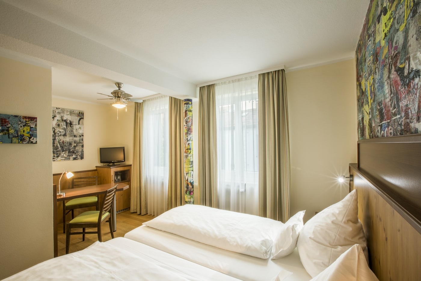michaela-peter-the-room-of-opportunities-room-23-2