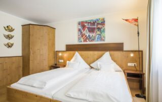 StimulART Preis für Kunst im Hotel 9 Doppelzimmer gestaltet von Regina Welnhofer