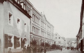 History of the Hotel Brunner 10 Brick alley-about-1935