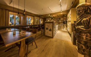 History of the Hotel Brunner 27 atelier-teufelsbaeck-counter-and-bar-room