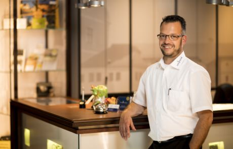 History of the Hotel Brunner 25 constantin-schatz-at-reception