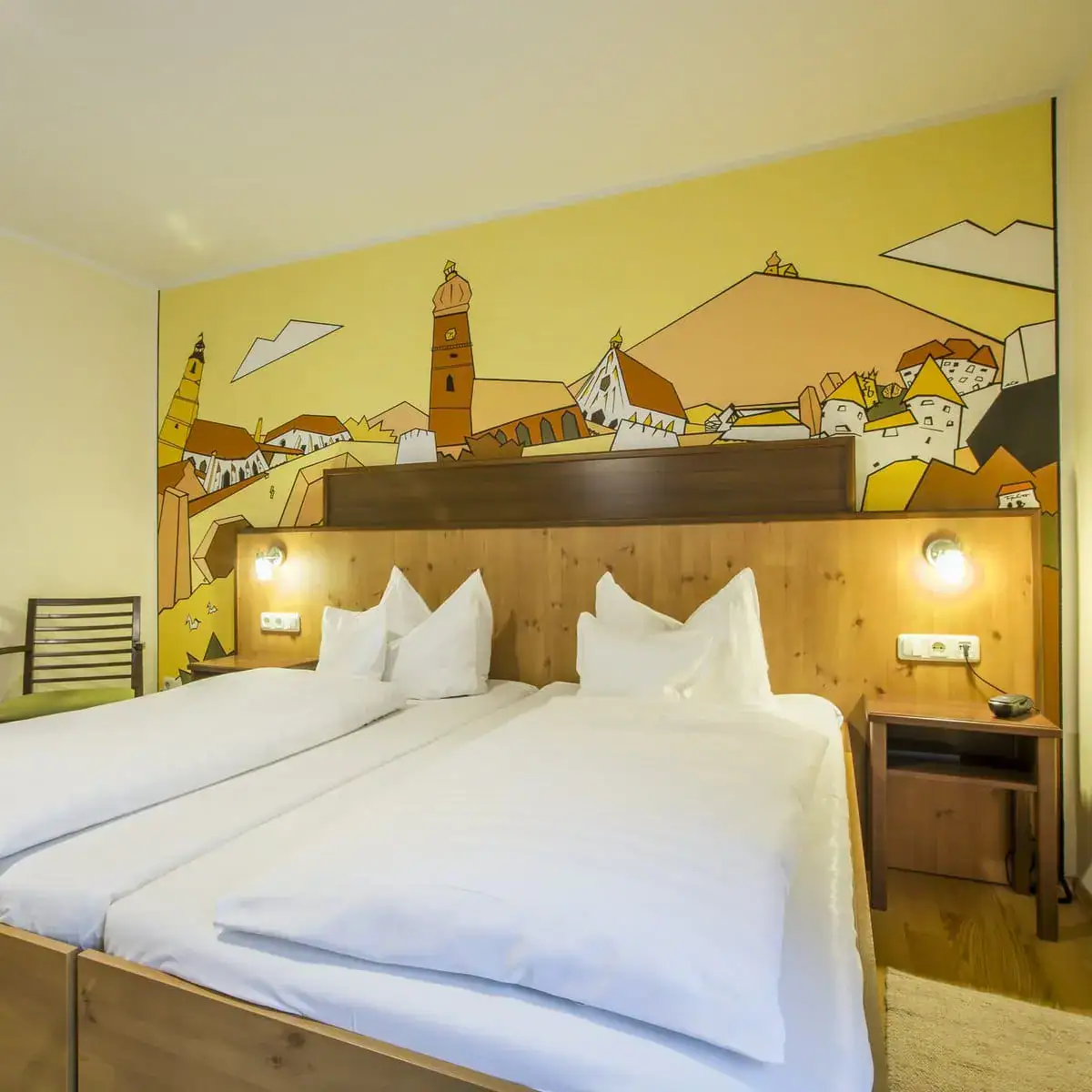 Das Kunstzimmer von Marcus Trepesch "All about Amberg" mit Doppelbett